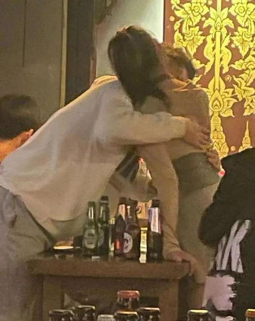 景区内女子吃瓜事件视频,一场意外的“瓜田”风波