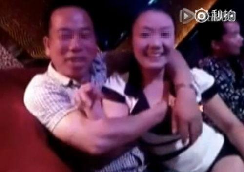 摸娱吃瓜酱相关视频,揭秘娱乐圈幕后故事，带你领略明星真实生活