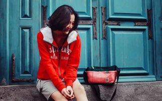 吃瓜街拍照姿势图解视频,轻松解锁网红打卡新技能