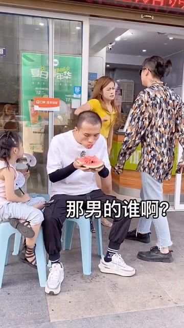 韩剧吃瓜群众吵架视频播放,网络热议不断