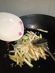 吃葫芦瓜头的视频,视频带你领略独特风味