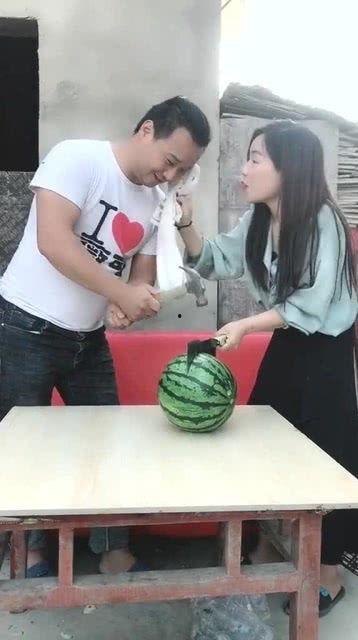 不搞笑吃瓜视频,揭秘娱乐圈背后的真相