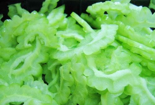 人吃坏瓜怎么样解毒呢视频,视频揭秘瓜类食物中毒应急处理方法