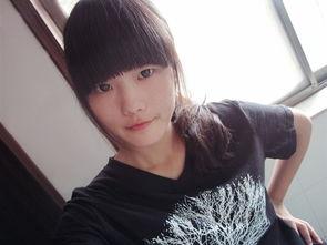 吃瓜女孩直播视频,吃瓜女孩带你领略网红幕后生活