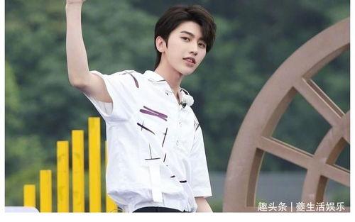 奔跑吧蔡徐坤吃瓜视频,揭秘明星幕后趣事