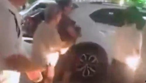 半夜大爷大妈吃瓜视频,大爷大妈的夜生活揭秘