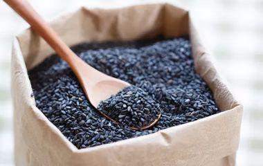 黑芝麻坚果仁吃瓜视频,吃瓜视频中的营养新宠