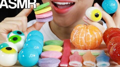 小瓜吃棒棒糖和软糖视频,棒棒糖与软糖大对决