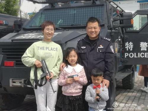 警察记者张津瑜吃瓜视频,一场吃瓜视频引发的舆论风暴