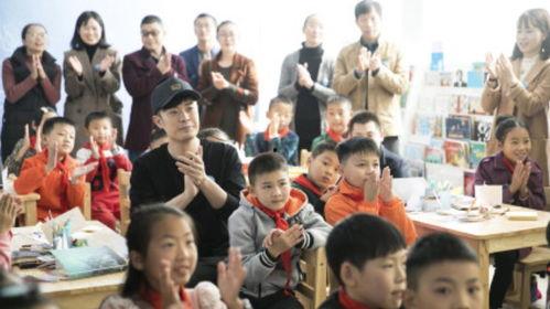 滔博集体吃瓜视频大全,视频大全带你领略欢乐瞬间