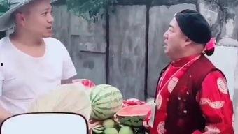 吃瓜群众伤心的视频,吃瓜群众目睹伤心瞬间，共感人间冷暖