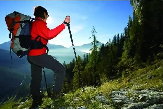 爬山吃瓜男女视频在线观看,男女互动视频，在线观看揭秘