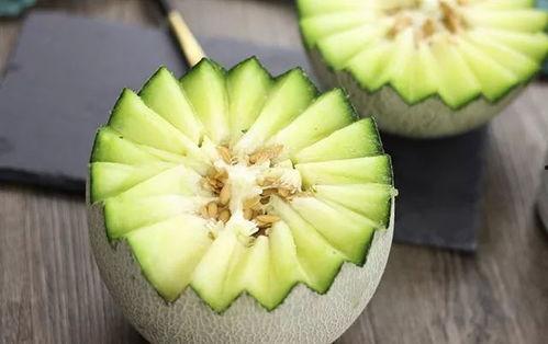 和老妈一起吃蜜瓜视频,与老妈共享蜜瓜美味